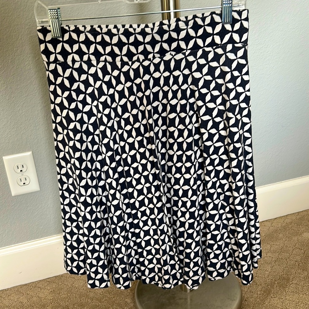 Loft circle cut skirt. Blue and white